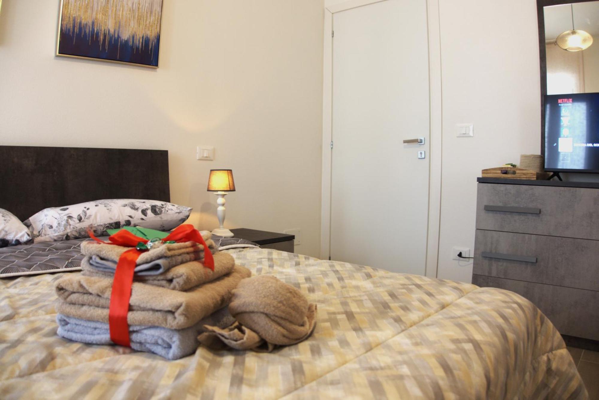 Dimora Del Sole - Civico 13 Hotel LʼAquila Kültér fotó