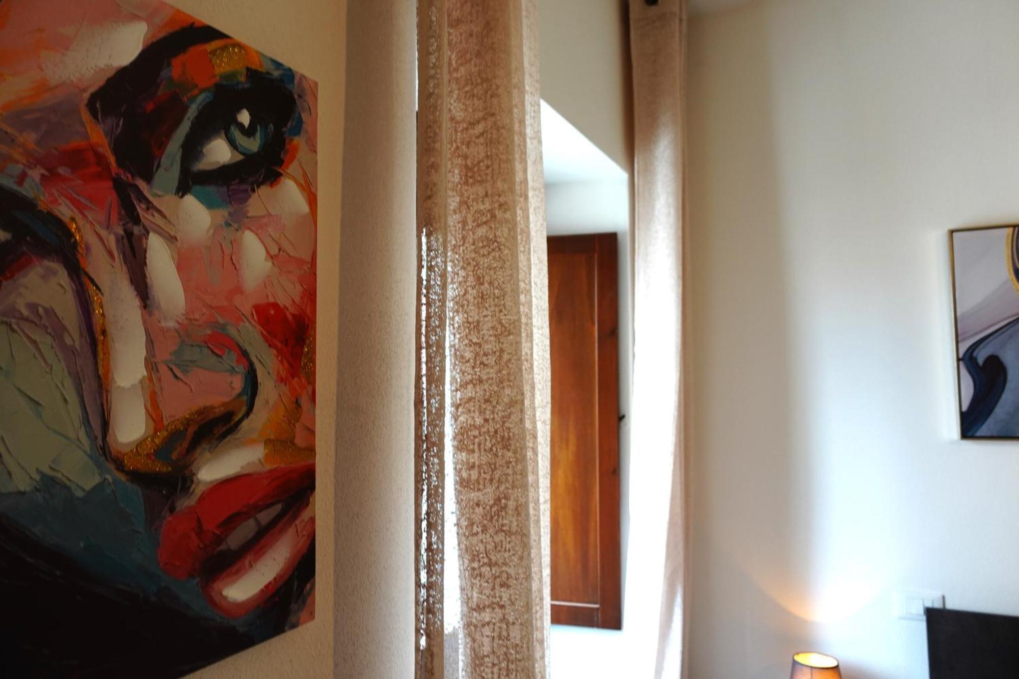 Dimora Del Sole - Civico 13 Hotel LʼAquila Kültér fotó